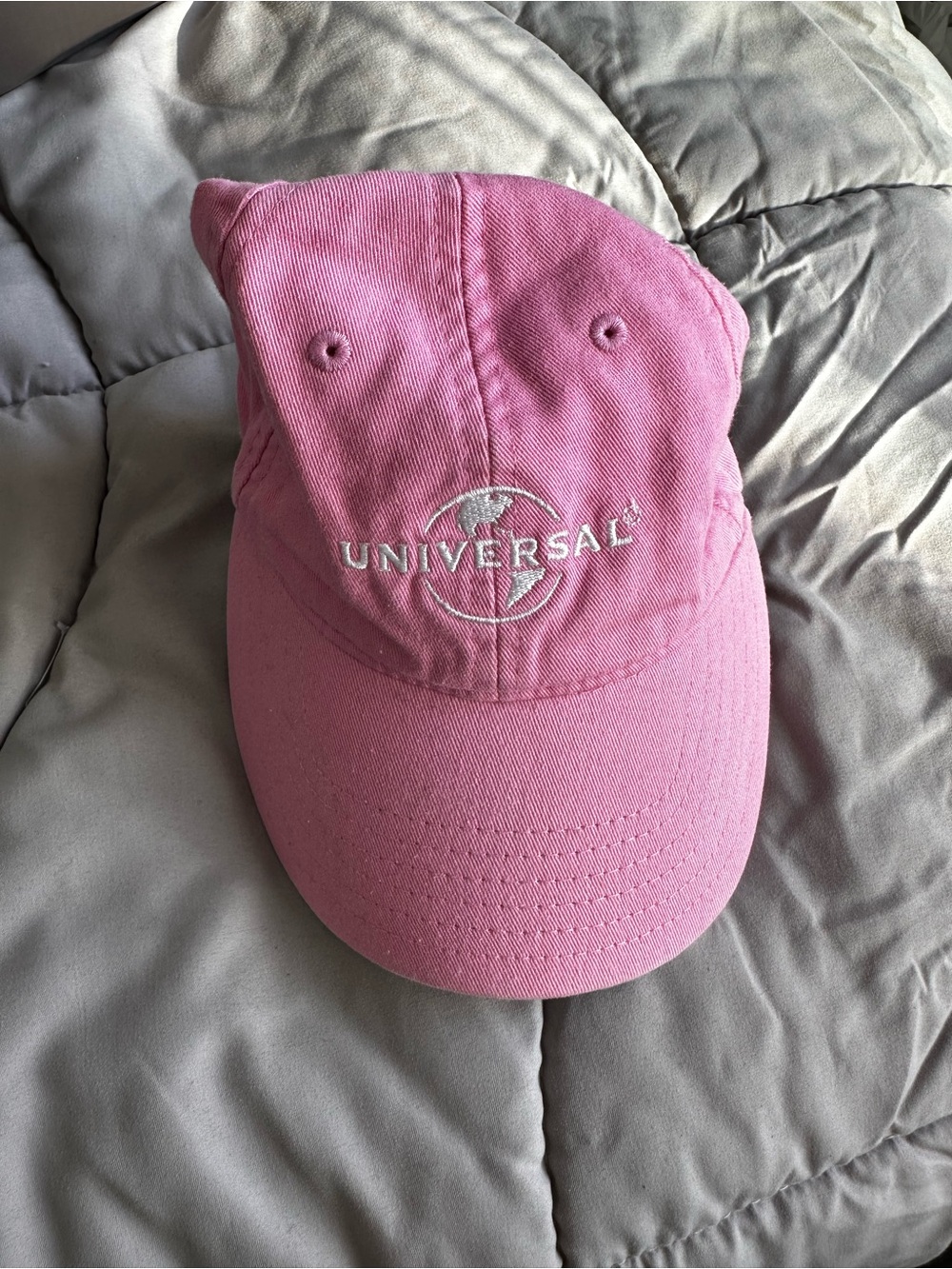 Universal Studios Hollywood Pink Embroidered Baseball Cap